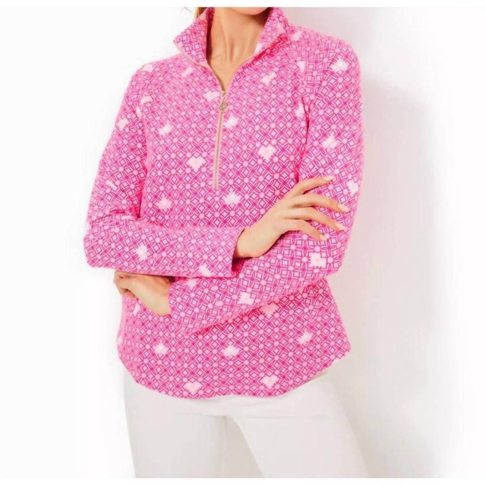 Lilly Pulitzer UPF 50+ Skipper Popover Passion Fruit Pink Fluttering Hearts, M - Picture 10 of 11